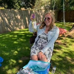 Meet your Posher, Jolynne